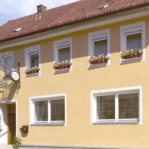 Hotel U. Restaurant Goldener Greifen